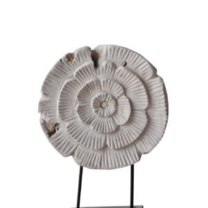 Flower sculpture